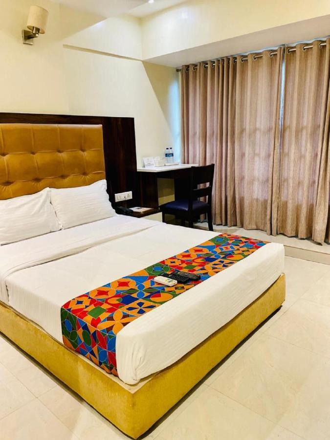 Hotel Embassy Park - Bkc Bombaj Exteriér fotografie