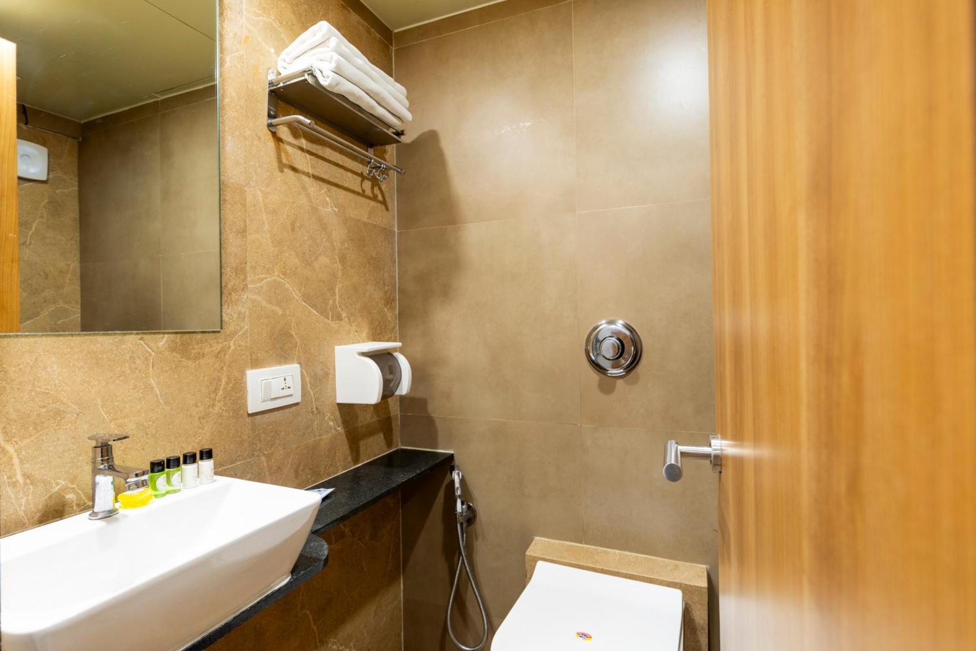 Hotel Embassy Park - Bkc Bombaj Exteriér fotografie